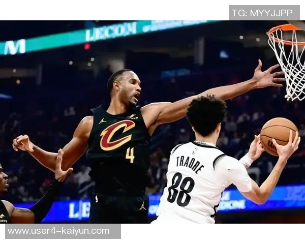 阿特金森赞年轻球员表现出色攻防两端均展现惊人实力与潜力